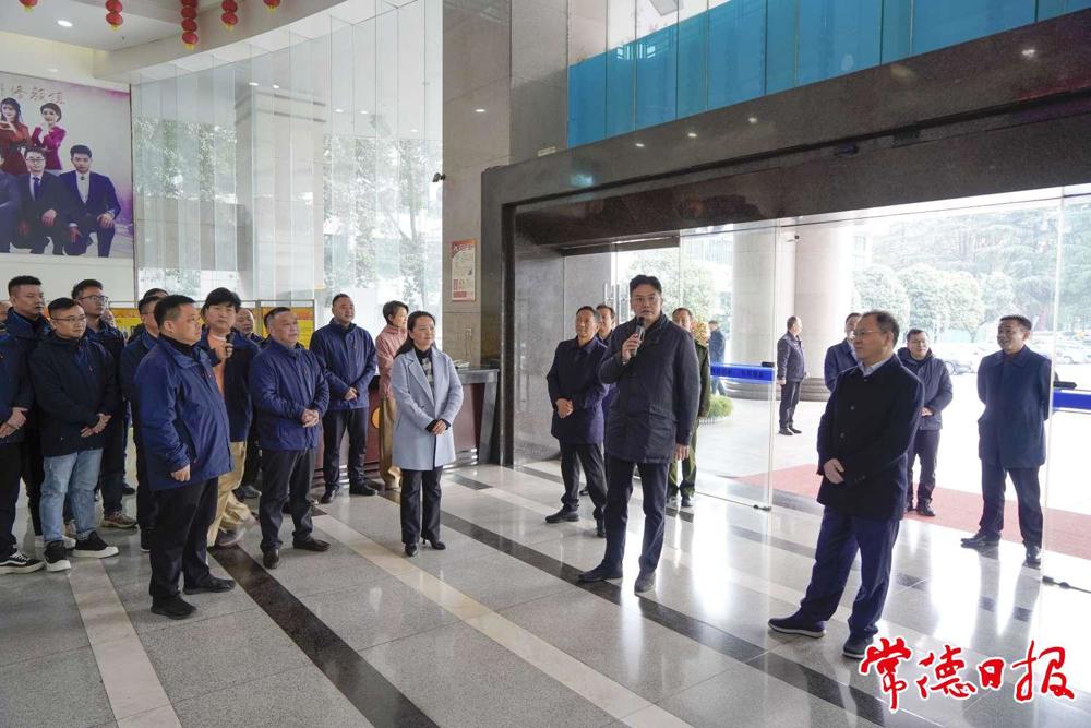 市委书记罗毅君，市委副书记、市长周振宇在市融媒体中心（筹）走访慰问