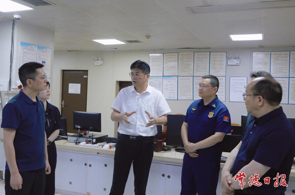 罗毅君带队督导检查安全生产工作