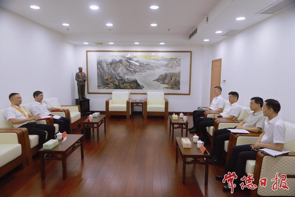 罗毅君会见常德市全国“两优一先”表彰对象